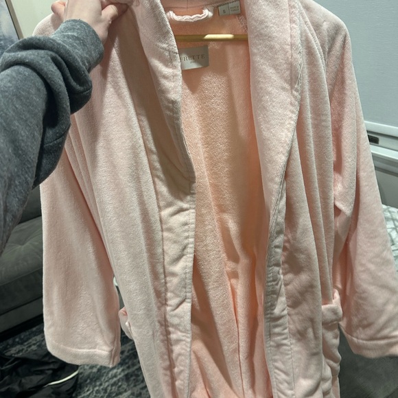 Frette Soft Blush Robe - Picture 3 of 5